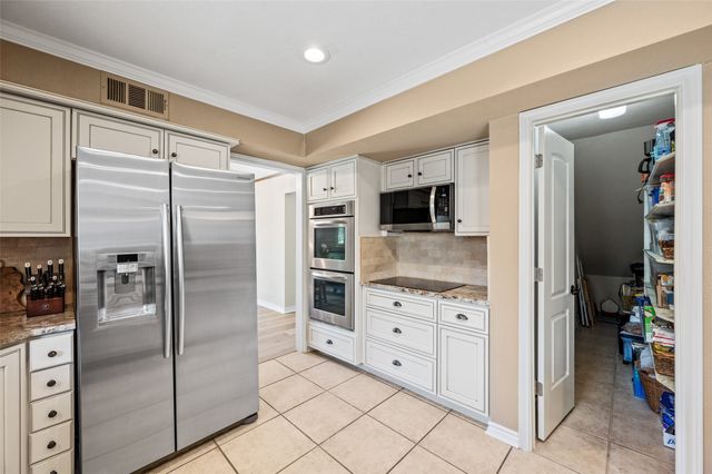 2706 Peach Tree Drive, Carrollton, TX 75006