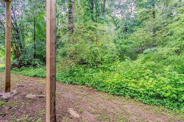 2218 Lowtrail Court, Lithonia, GA 30058