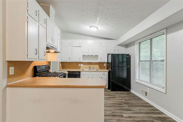 2218 Lowtrail Court, Lithonia, GA 30058