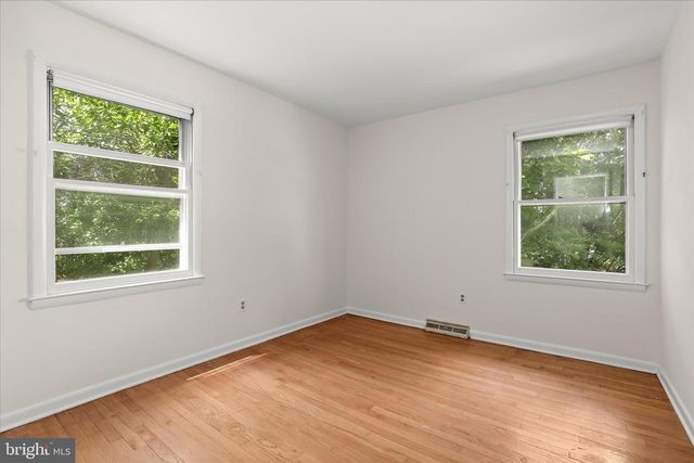 8305 OLD HARFORD RD, Baltimore, MD 21234