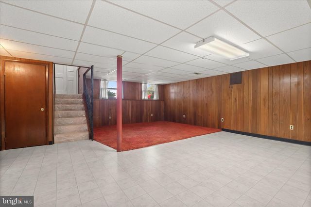 8305 OLD HARFORD RD, Baltimore, MD 21234