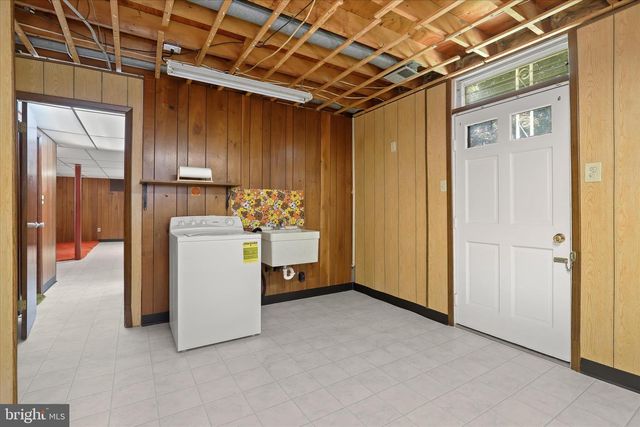 8305 OLD HARFORD RD, Baltimore, MD 21234
