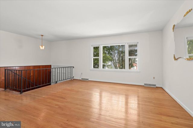 8305 OLD HARFORD RD, Baltimore, MD 21234