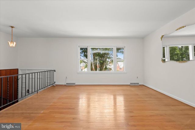 8305 OLD HARFORD RD, Baltimore, MD 21234