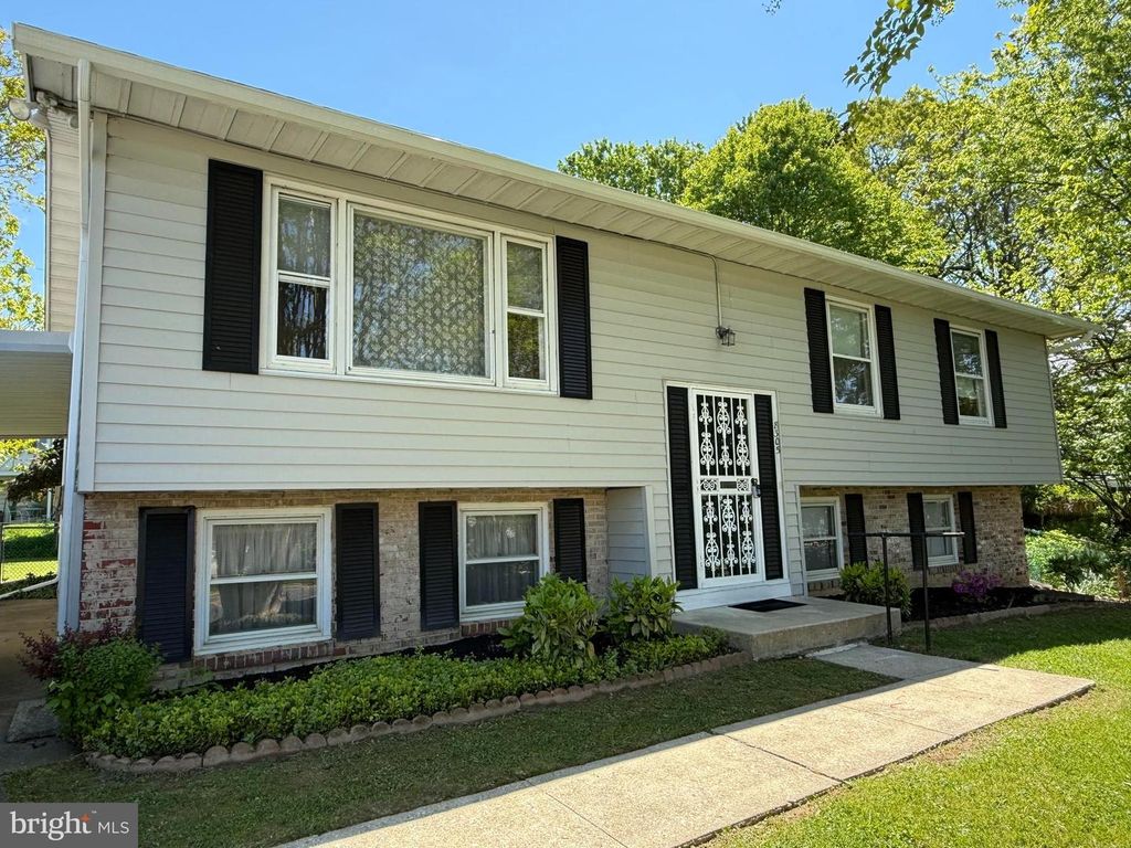 8305 OLD HARFORD RD, Baltimore, MD 21234