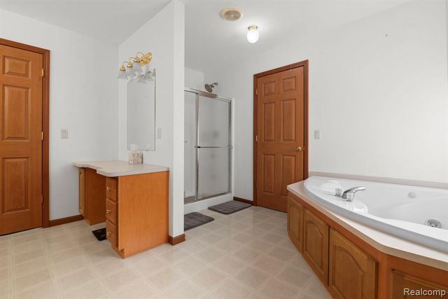 4957 Venice Circle, Northville, MI 48167