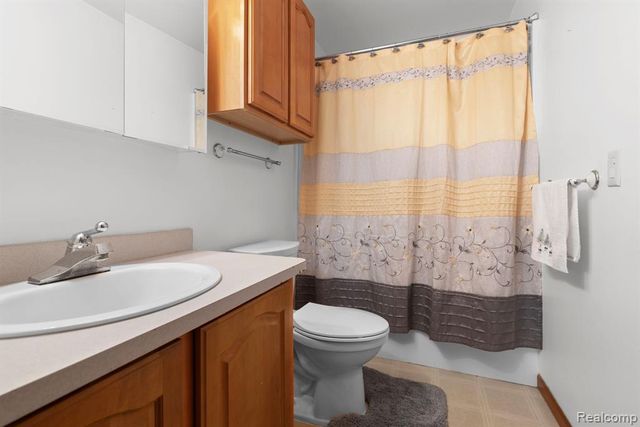 4957 Venice Circle, Northville, MI 48167