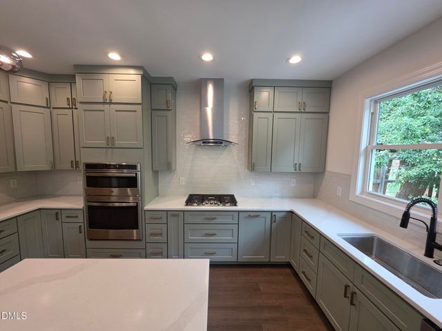 7608 Silver View Lane, Raleigh, NC 27613