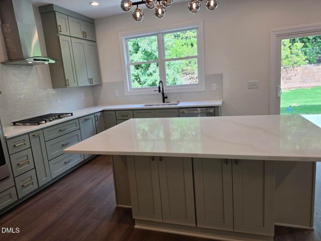 7608 Silver View Lane, Raleigh, NC 27613