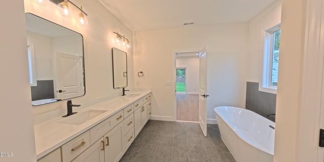 7608 Silver View Lane, Raleigh, NC 27613