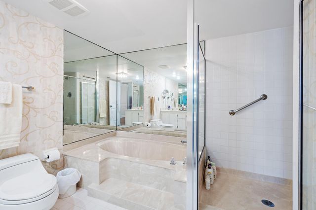 5280 N Ocean Drive 8b, Riviera Beach, FL 33404