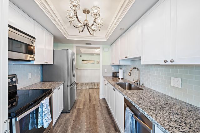 5280 N Ocean Drive 8b, Riviera Beach, FL 33404