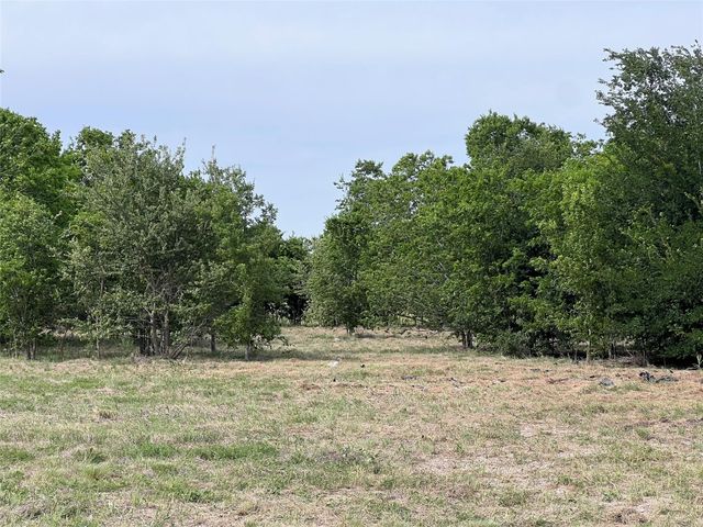 27 County Road 483, Taylor, TX 76574