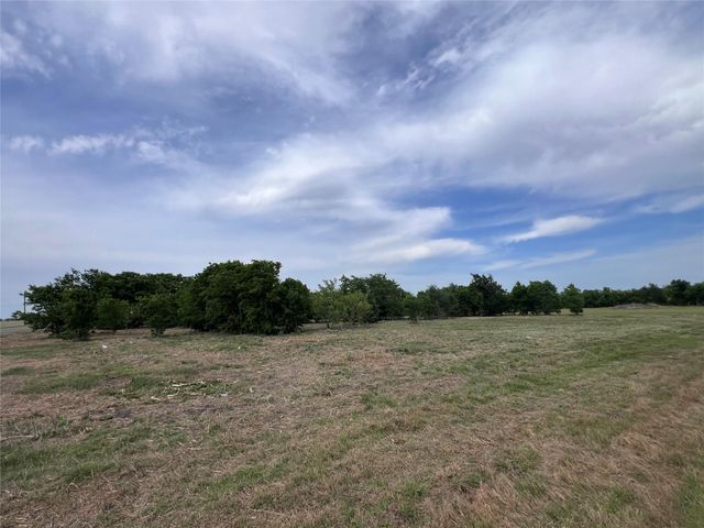 27 County Road 483, Taylor, TX 76574