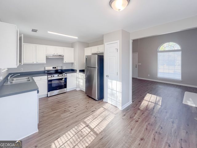 4932 Sunny Ridge Court, Flowery Branch, GA 30542