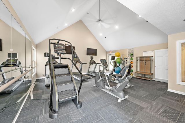 6155 Chasewood Parkway 204, Minnetonka, MN 55343