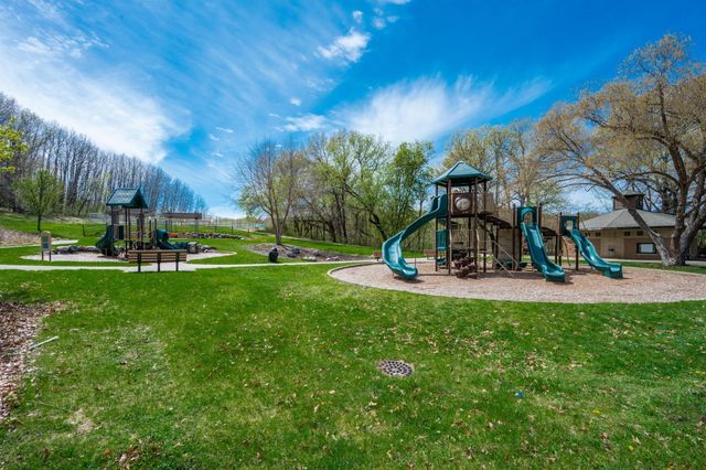 6155 Chasewood Parkway 204, Minnetonka, MN 55343