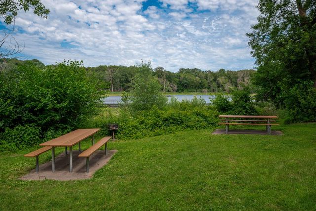 6155 Chasewood Parkway 204, Minnetonka, MN 55343