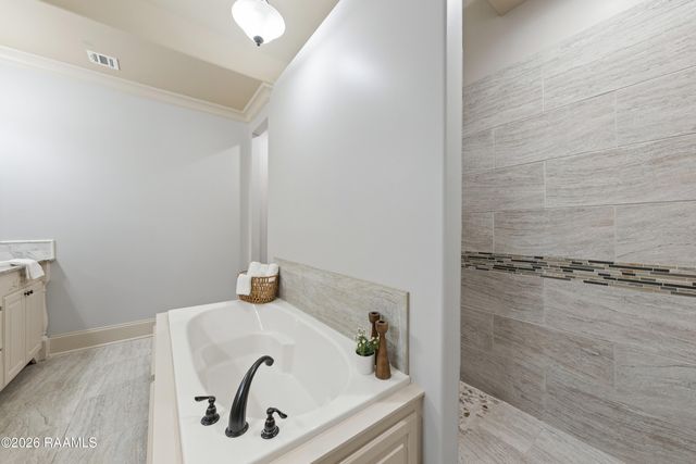 301 Herbsaint Drive, Youngsville, LA 70592