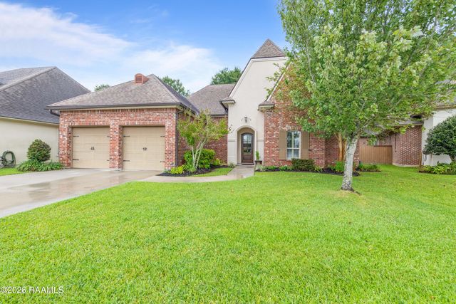 301 Herbsaint Drive, Youngsville, LA 70592