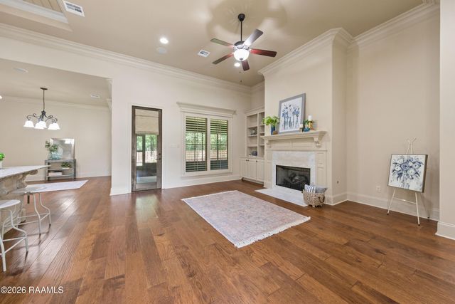 301 Herbsaint Drive, Youngsville, LA 70592