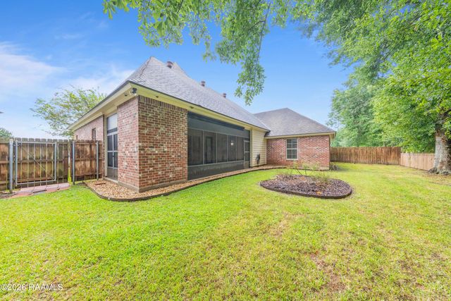 301 Herbsaint Drive, Youngsville, LA 70592