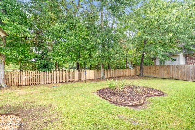 301 Herbsaint Drive, Youngsville, LA 70592