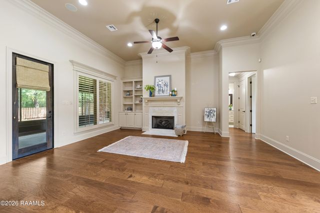 301 Herbsaint Drive, Youngsville, LA 70592