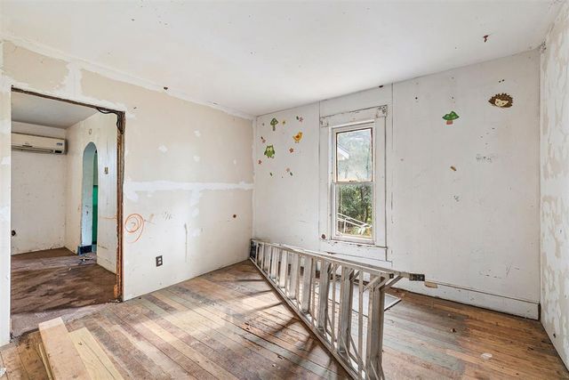 211 S Ellison Avenue, El Reno, OK 73036