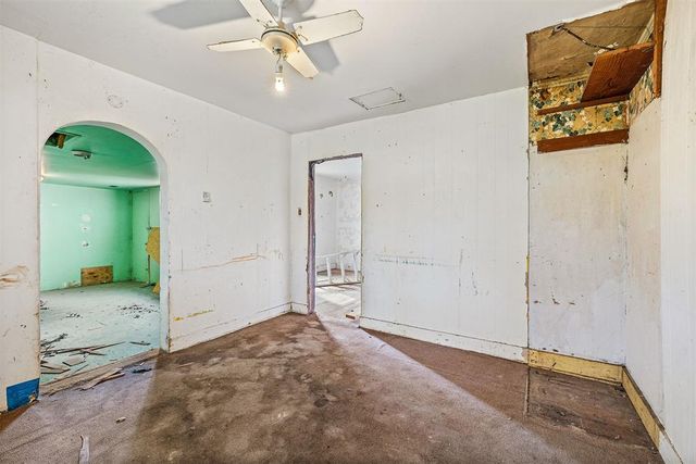 211 S Ellison Avenue, El Reno, OK 73036