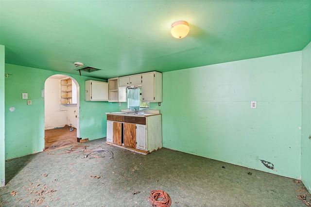 211 S Ellison Avenue, El Reno, OK 73036