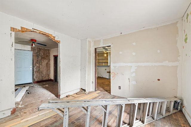 211 S Ellison Avenue, El Reno, OK 73036