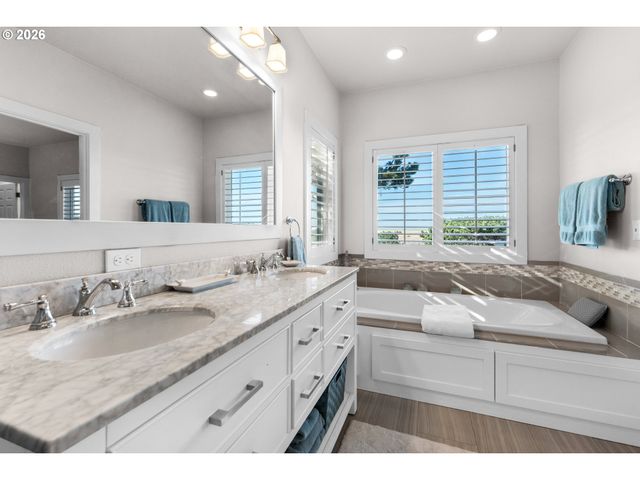4580 FAIRWAY Ave, Gearhart, OR 97138