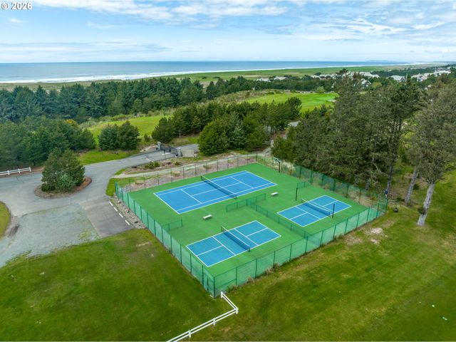 4580 FAIRWAY Ave, Gearhart, OR 97138