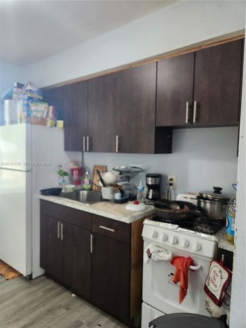 2000 Washington Street, Hollywood, FL 33020
