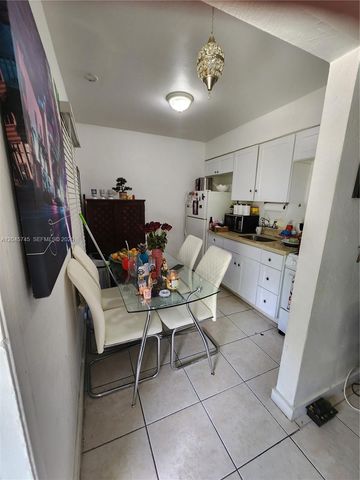 2000 Washington Street, Hollywood, FL 33020