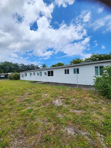 2000 Washington Street, Hollywood, FL 33020
