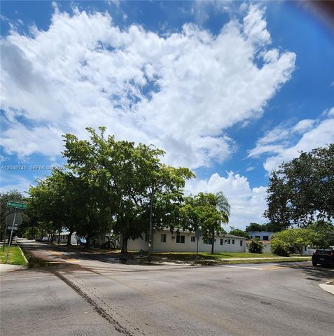2000 Washington Street, Hollywood, FL 33020
