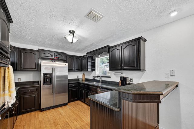 4407 Yosemite Drive, Pasadena, TX 77504