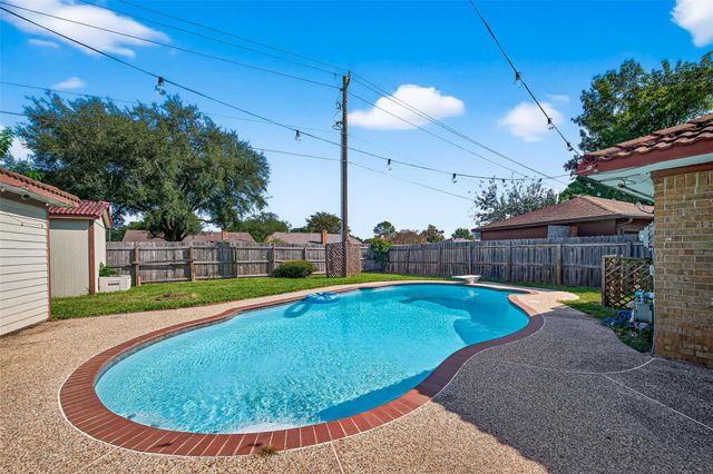 4407 Yosemite Drive, Pasadena, TX 77504