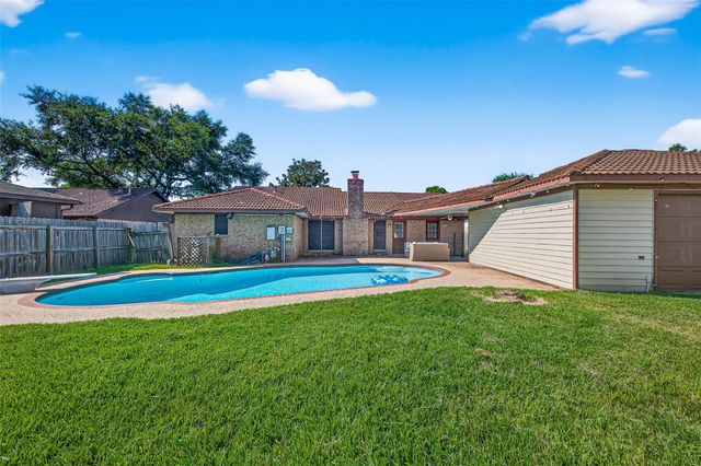 4407 Yosemite Drive, Pasadena, TX 77504