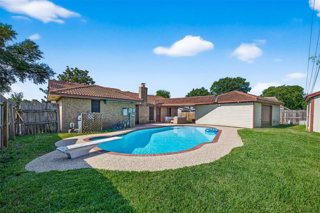 4407 Yosemite Drive, Pasadena, TX 77504