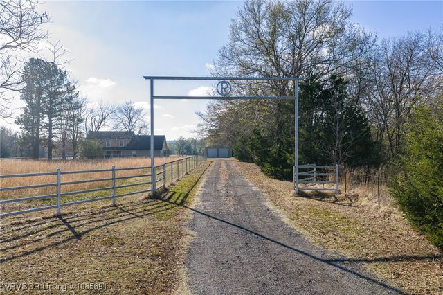 464736 Highway 101, Sallisaw, OK 74955