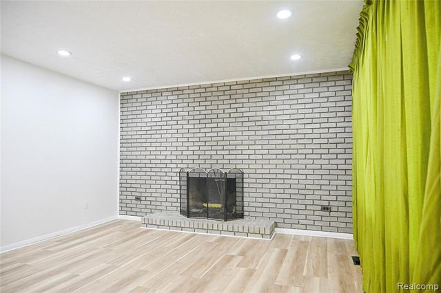 3726 Isabelle Street, Inkster, MI 48141