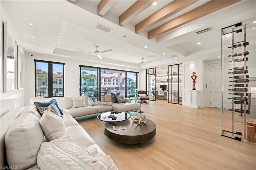 1530 5th AVE S C210, NAPLES, FL 34102 — exterior