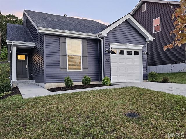 876 Black Bear Drive, House Springs, MO 63051