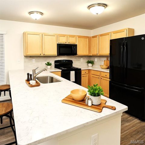 876 Black Bear Drive, House Springs, MO 63051