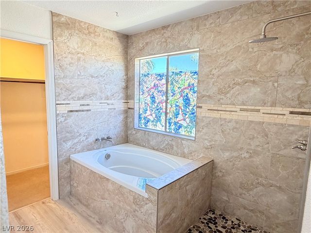 7388 Standing Timber Way, Las Vegas, NV 89113