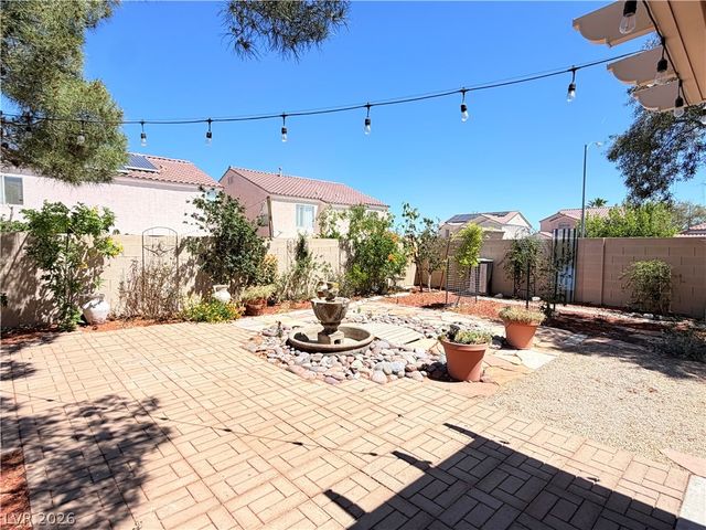 7388 Standing Timber Way, Las Vegas, NV 89113