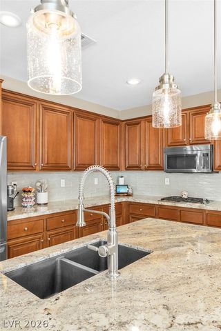 67 Crescent Palm Court, Henderson, NV 89002